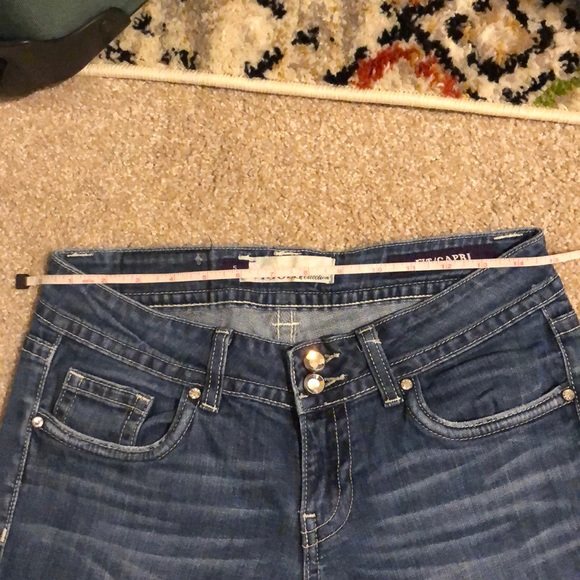 ‼️3/$10 Vigoss capris - Picture 5 of 5